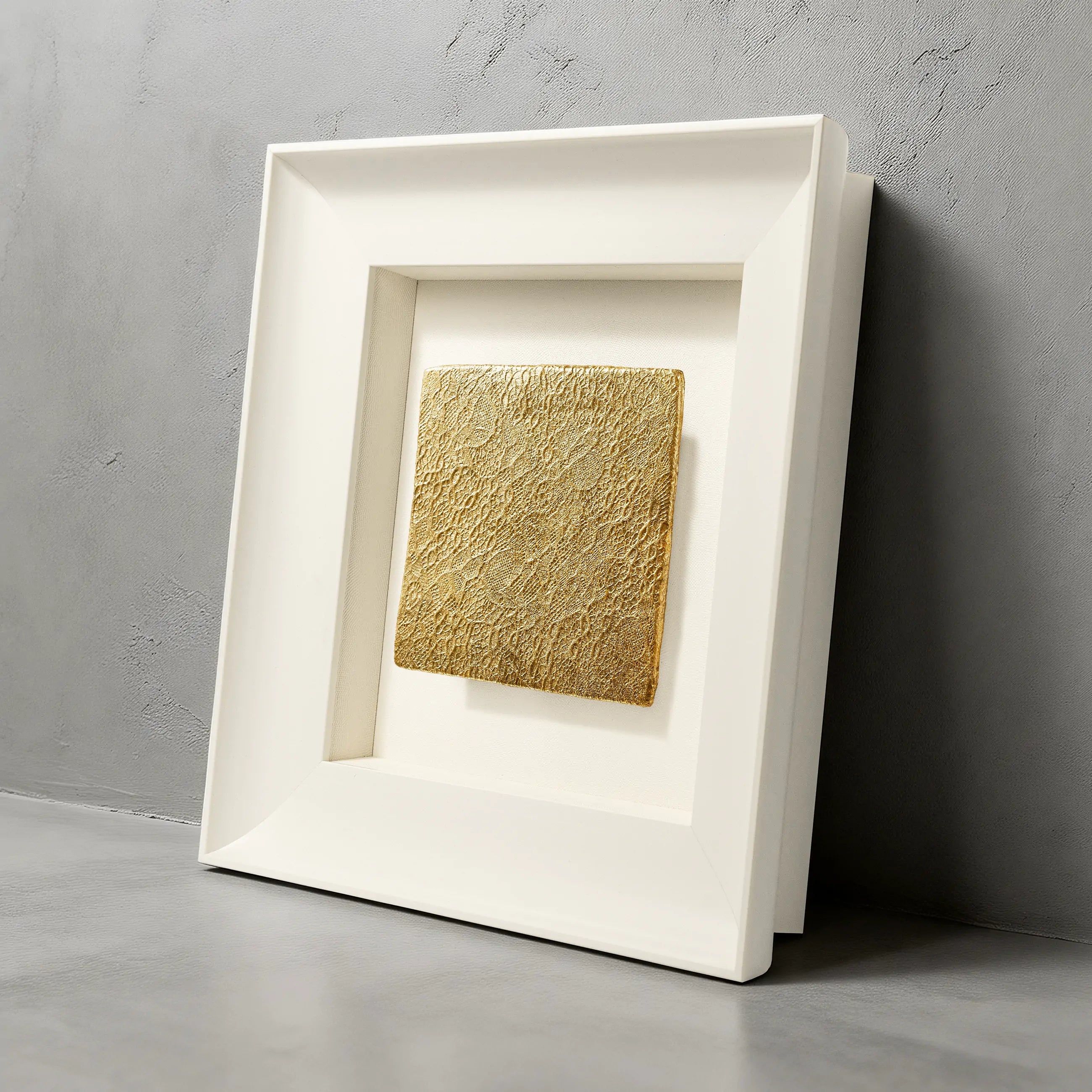 Tendril — Gilded Foil · Aura Frame