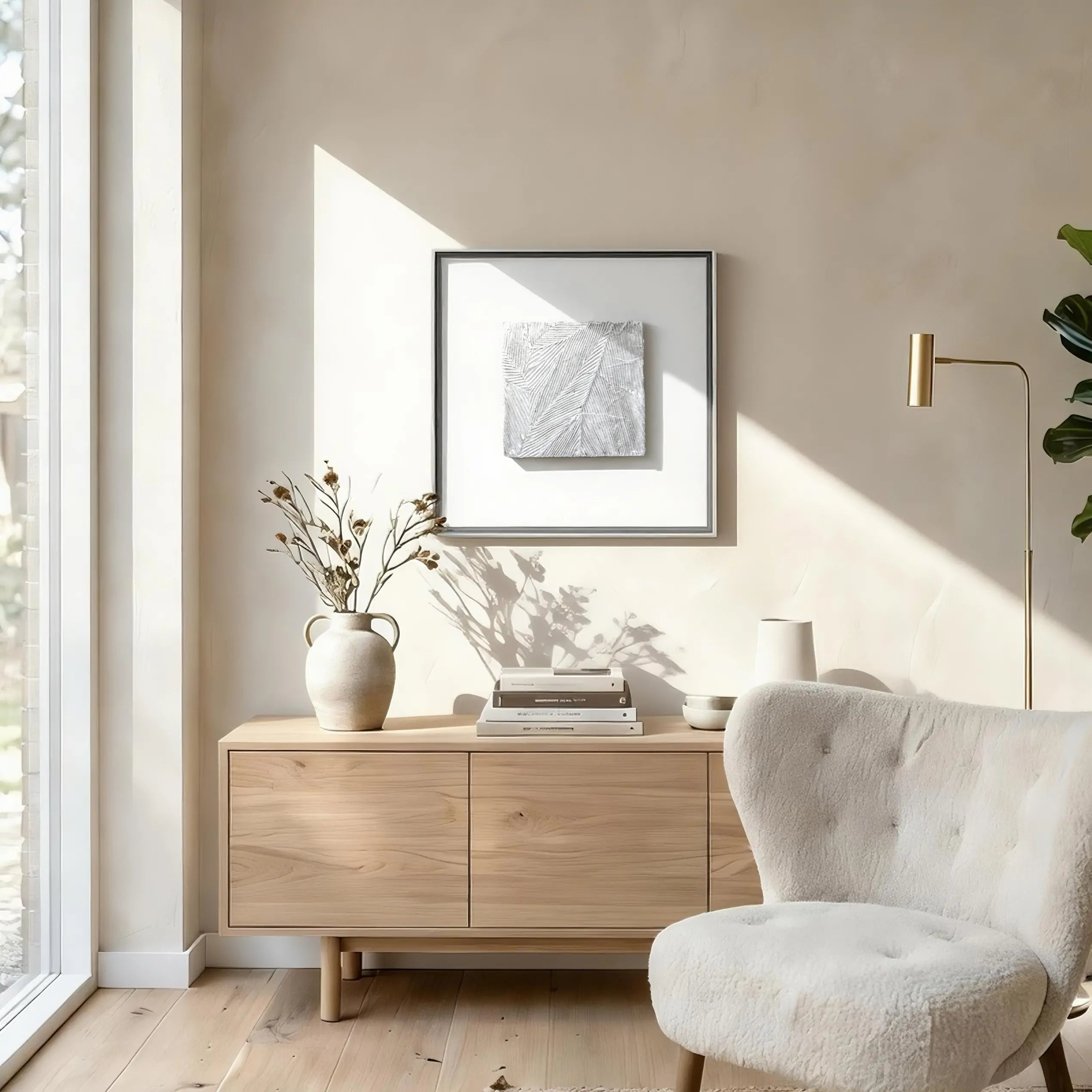 Meridian — Silve Foil · Aura Frame