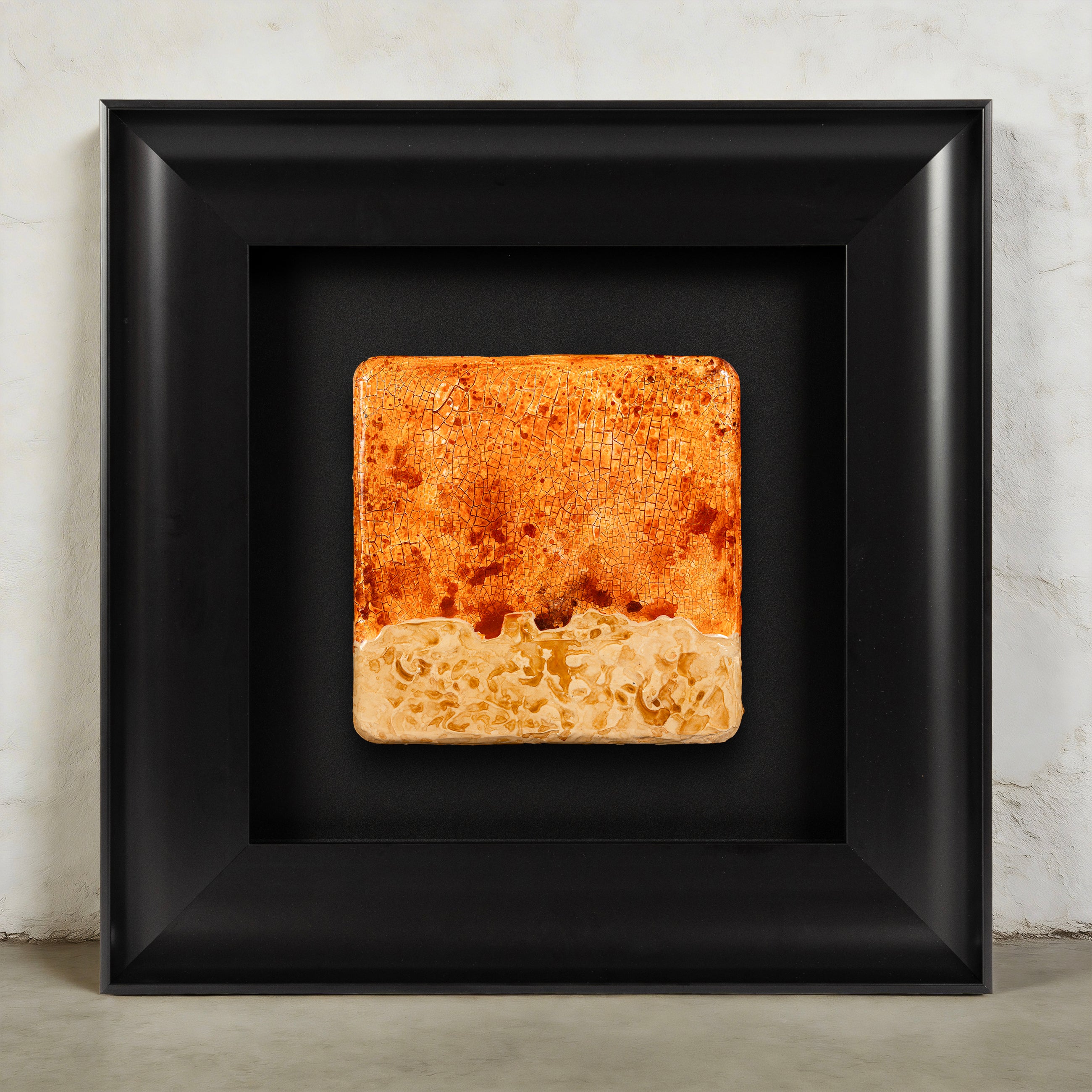Igneous — Mineral Texture · Aura Frame