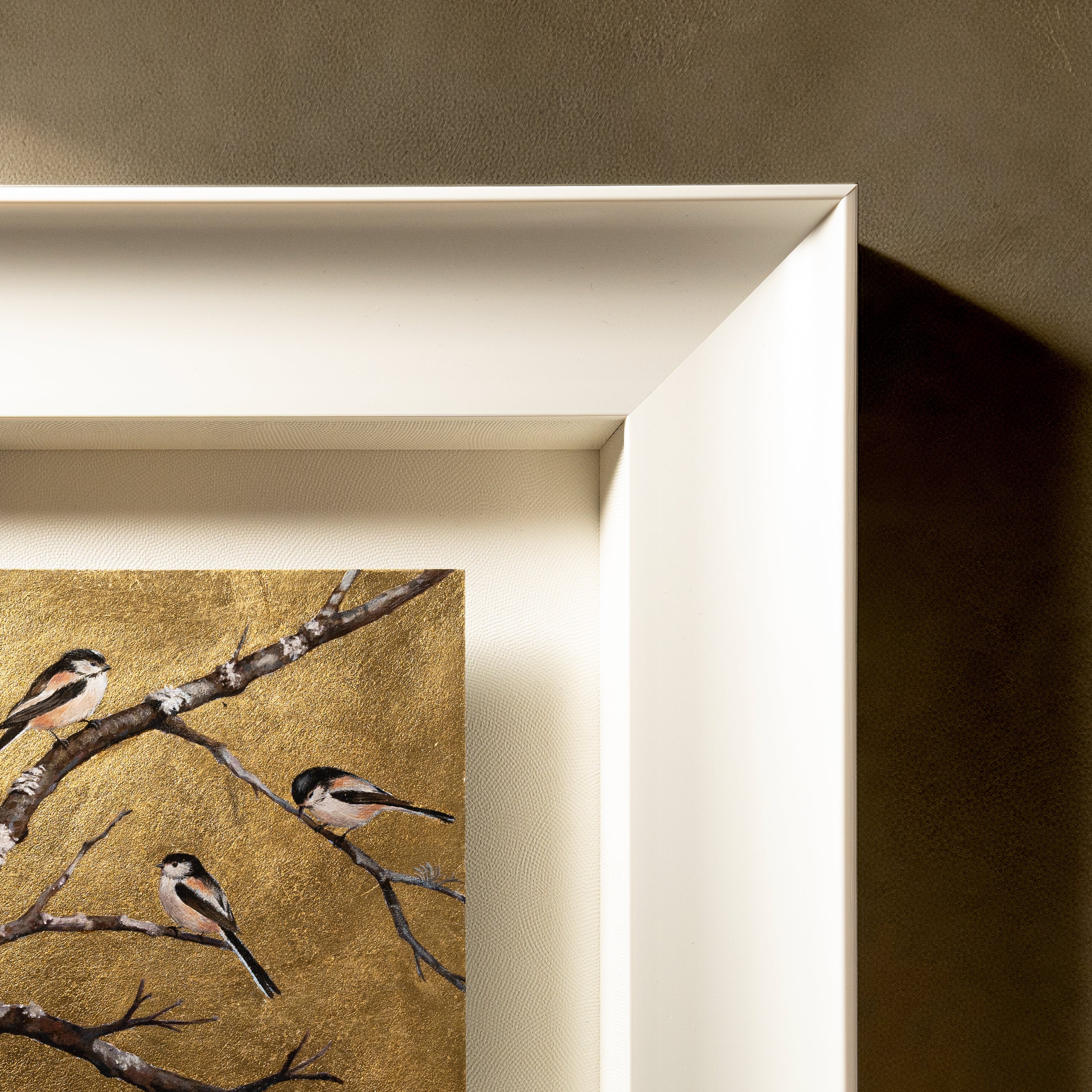Snow Perch —  Gilded Foil · Aura Frame